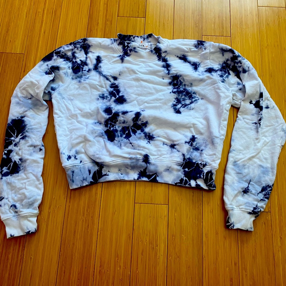 Cute black and white tie-dye sweatshirt